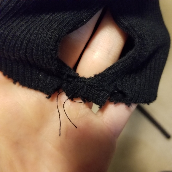 Lululemon Size 4 Charcoal and Black Gratitude Wrap Snap Sweater - Picture 7 of 7